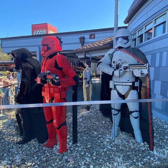 Meet your Posher, Mike - Picture 9 of 15